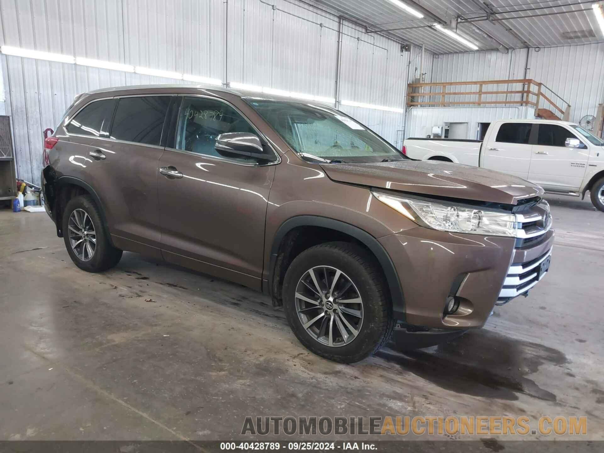 5TDJZRFH2JS485140 TOYOTA HIGHLANDER 2018