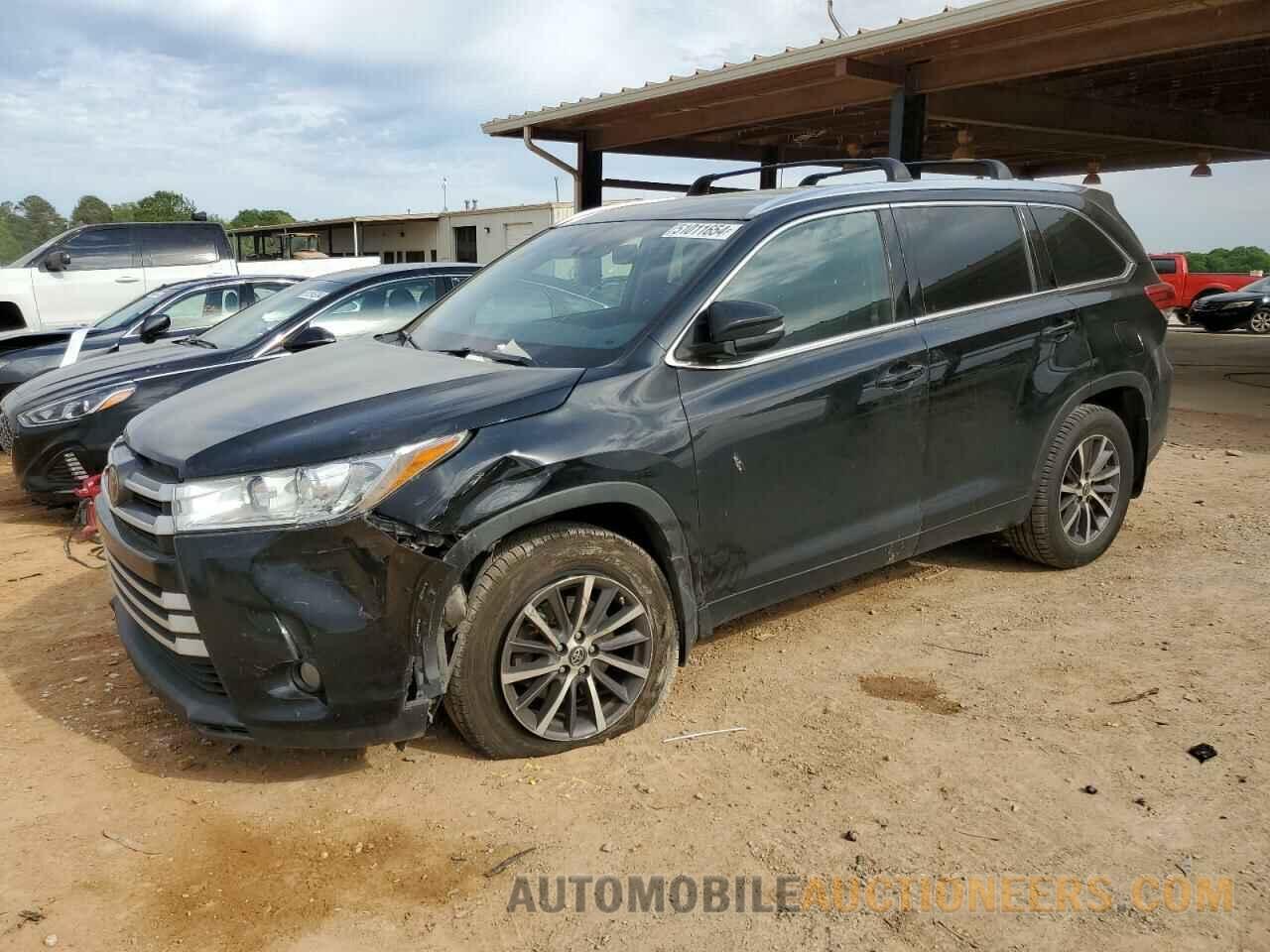 5TDJZRFH2JS533073 TOYOTA HIGHLANDER 2018