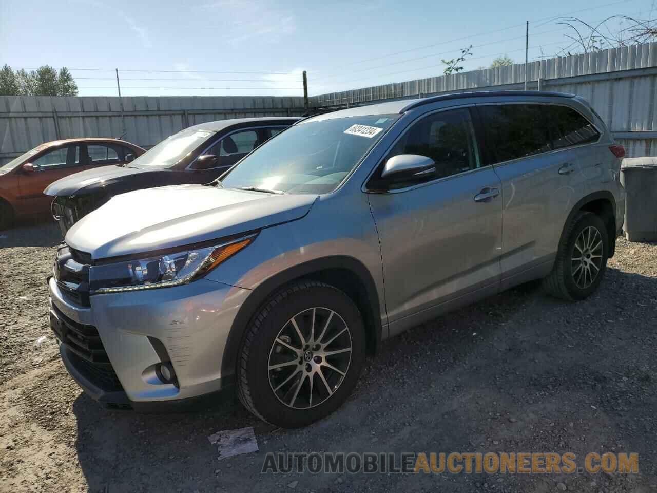 5TDJZRFH2JS539505 TOYOTA HIGHLANDER 2018