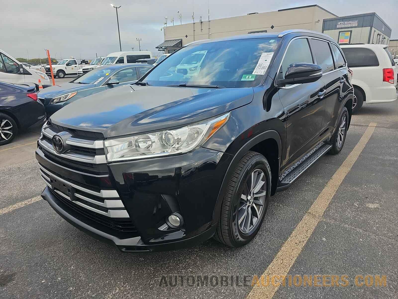 5TDJZRFH2JS544199 Toyota Highlander 2018