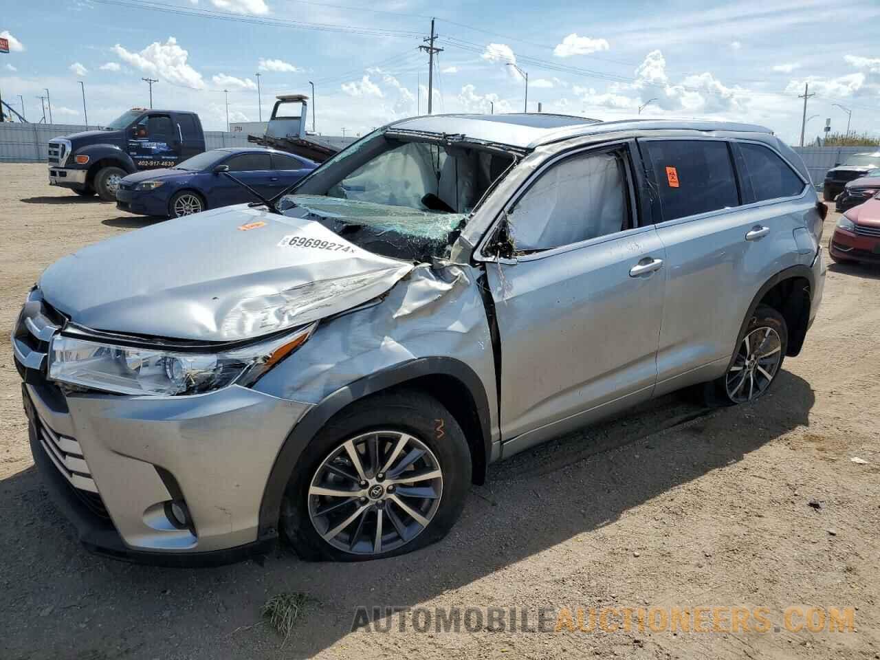 5TDJZRFH2JS552724 TOYOTA HIGHLANDER 2018