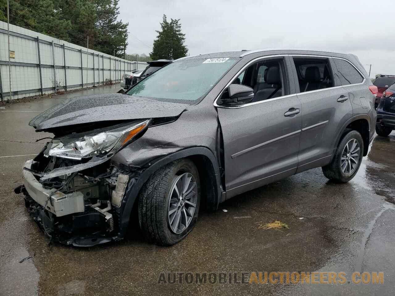 5TDJZRFH2JS814466 TOYOTA HIGHLANDER 2018