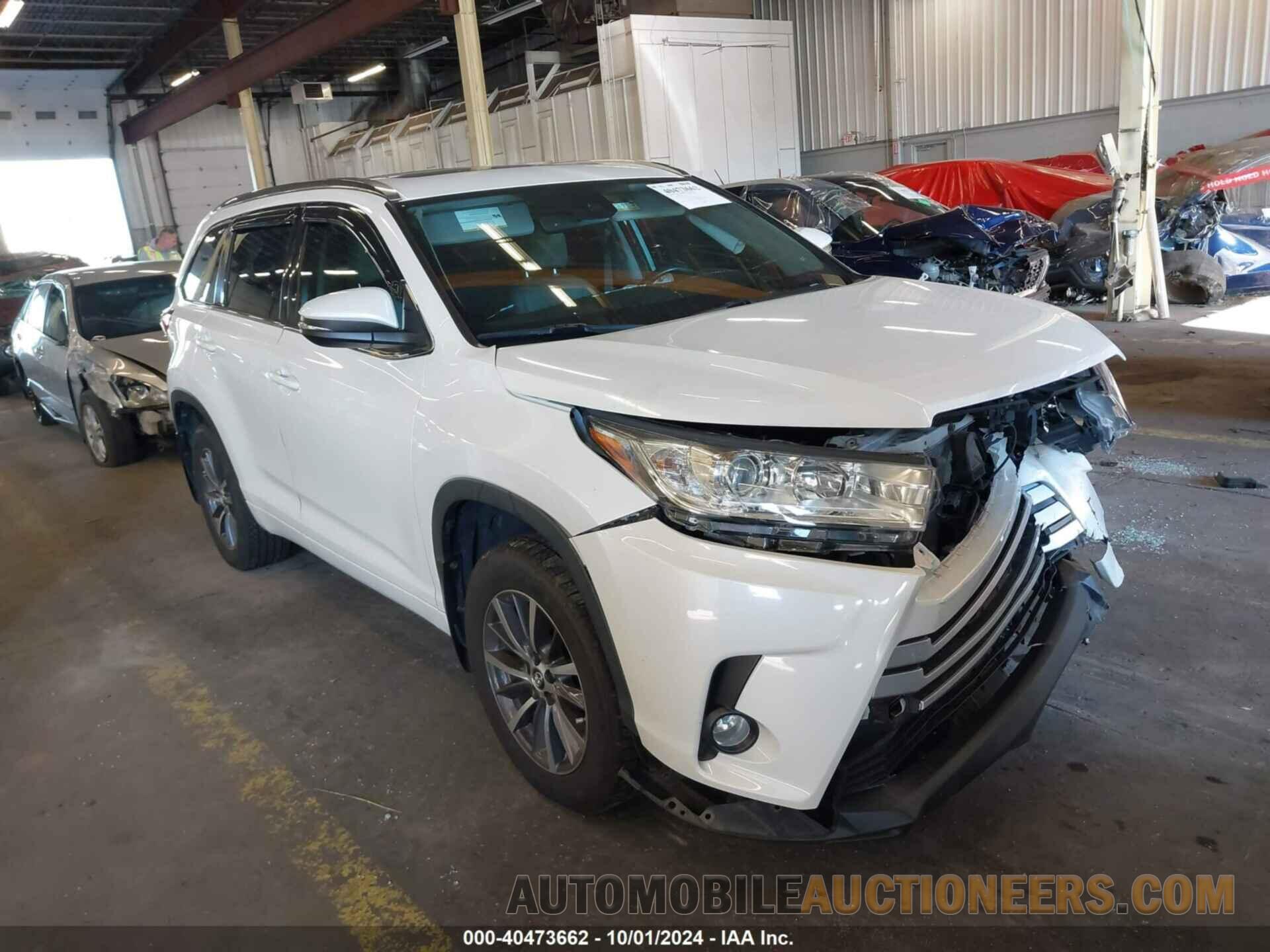 5TDJZRFH2JS837066 TOYOTA HIGHLANDER 2018