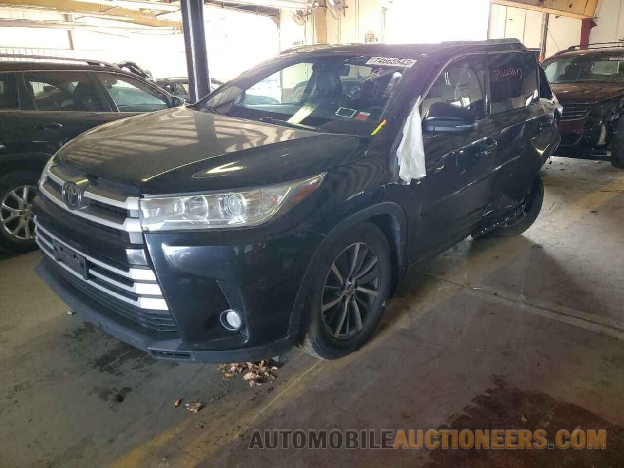 5TDJZRFH2JS884453 TOYOTA HIGHLANDER 2018