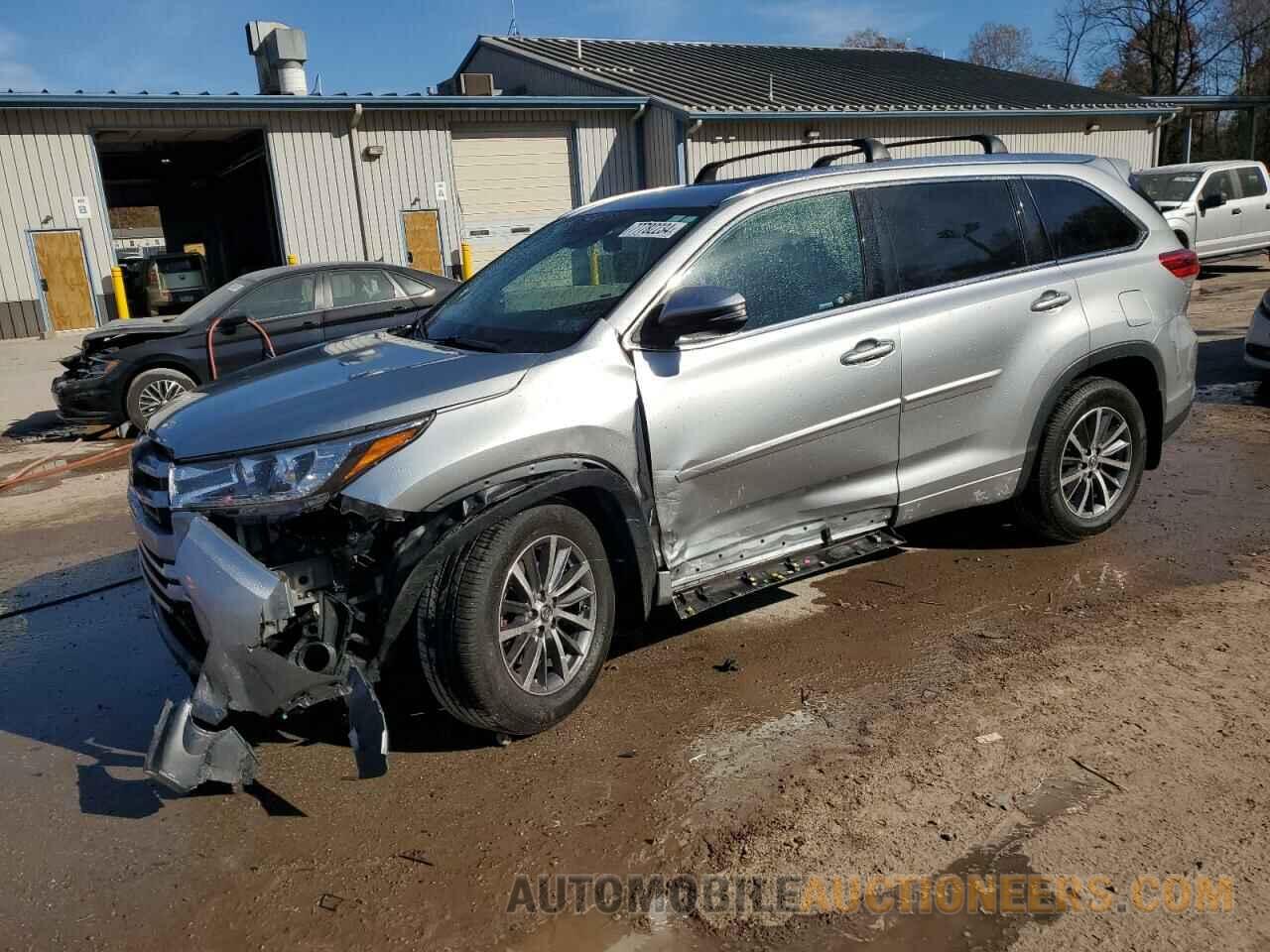 5TDJZRFH2JS903647 TOYOTA HIGHLANDER 2018