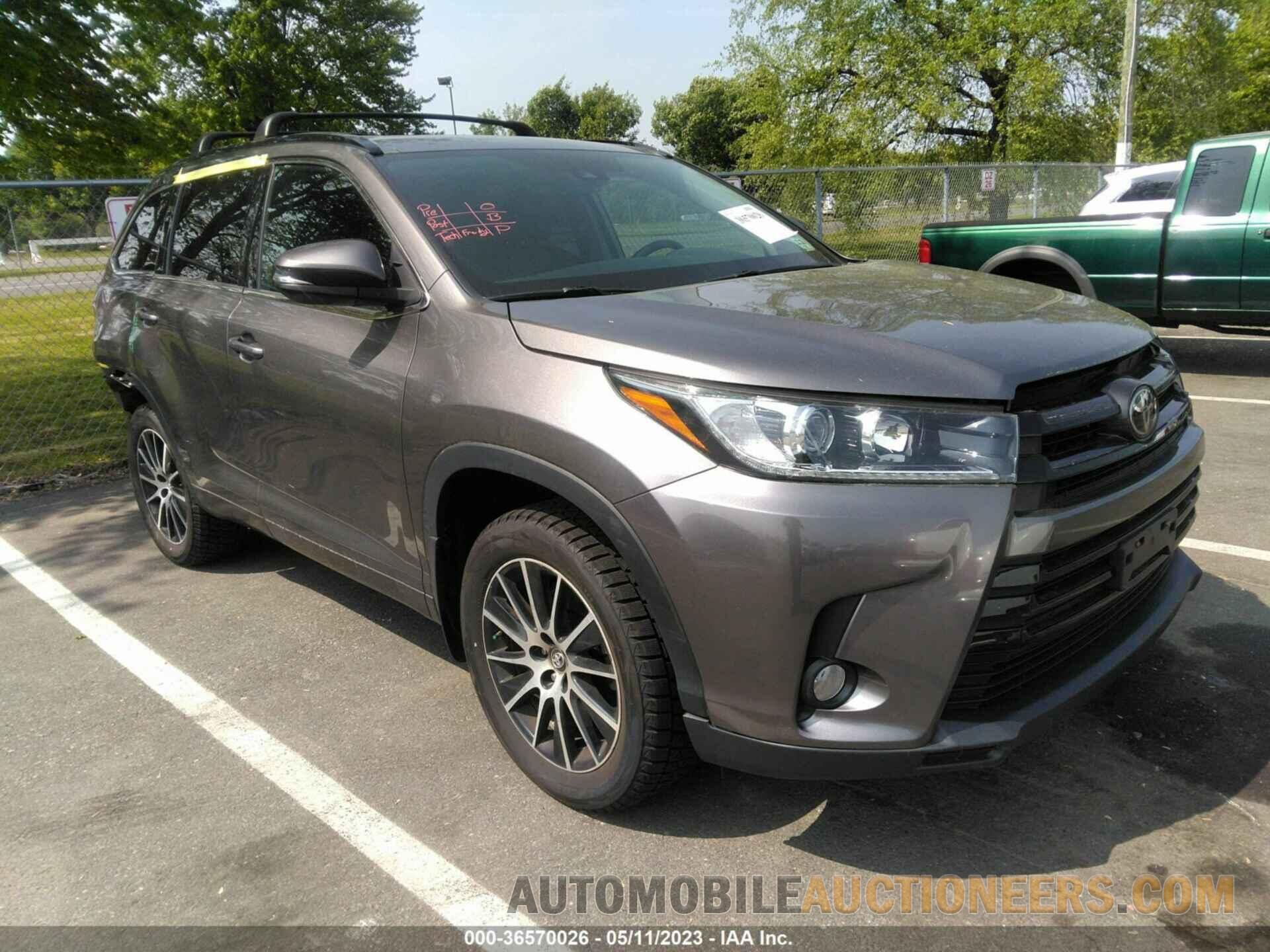 5TDJZRFH2JS904393 TOYOTA HIGHLANDER 2018