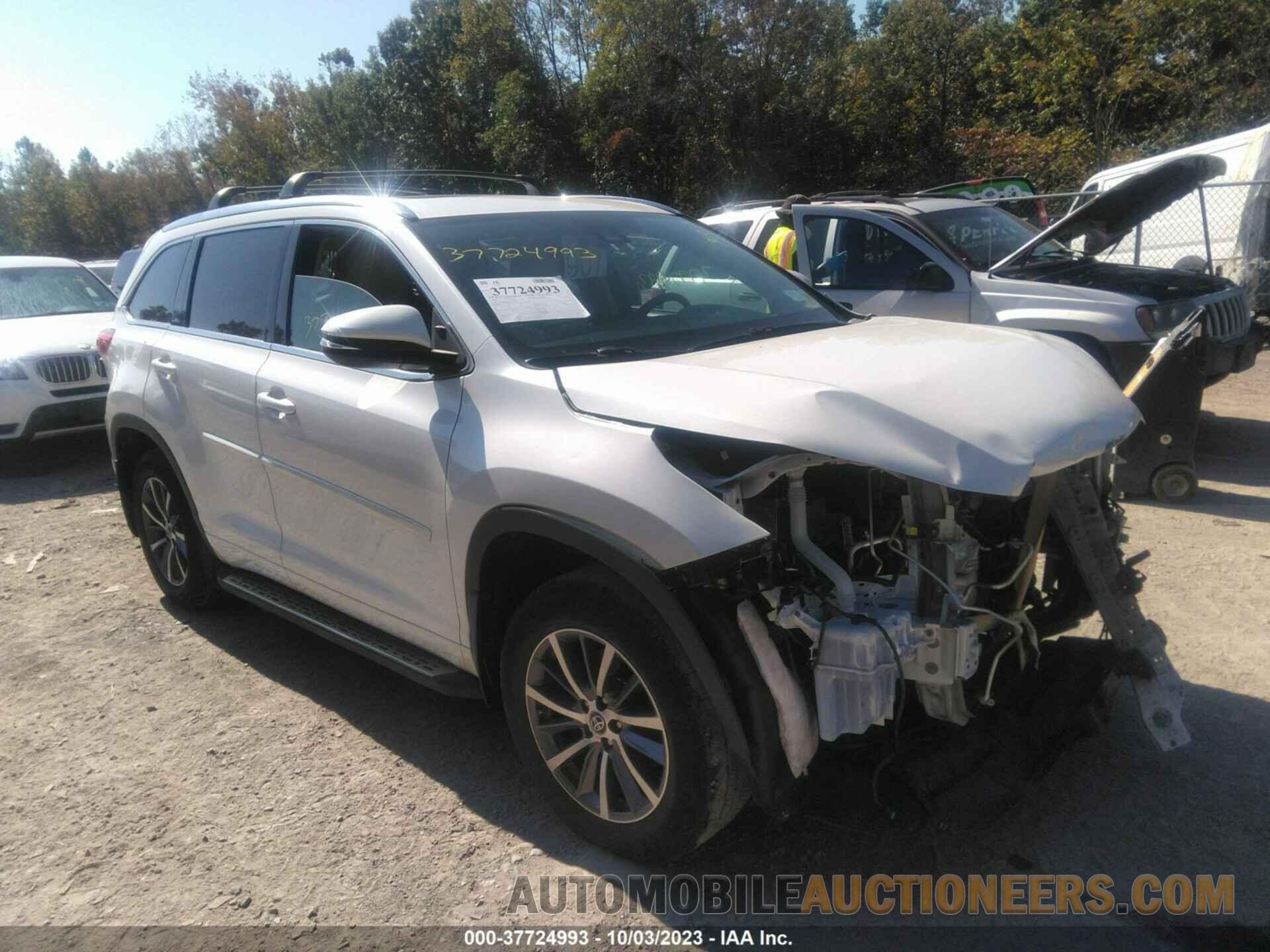 5TDJZRFH2JS912641 TOYOTA HIGHLANDER 2018