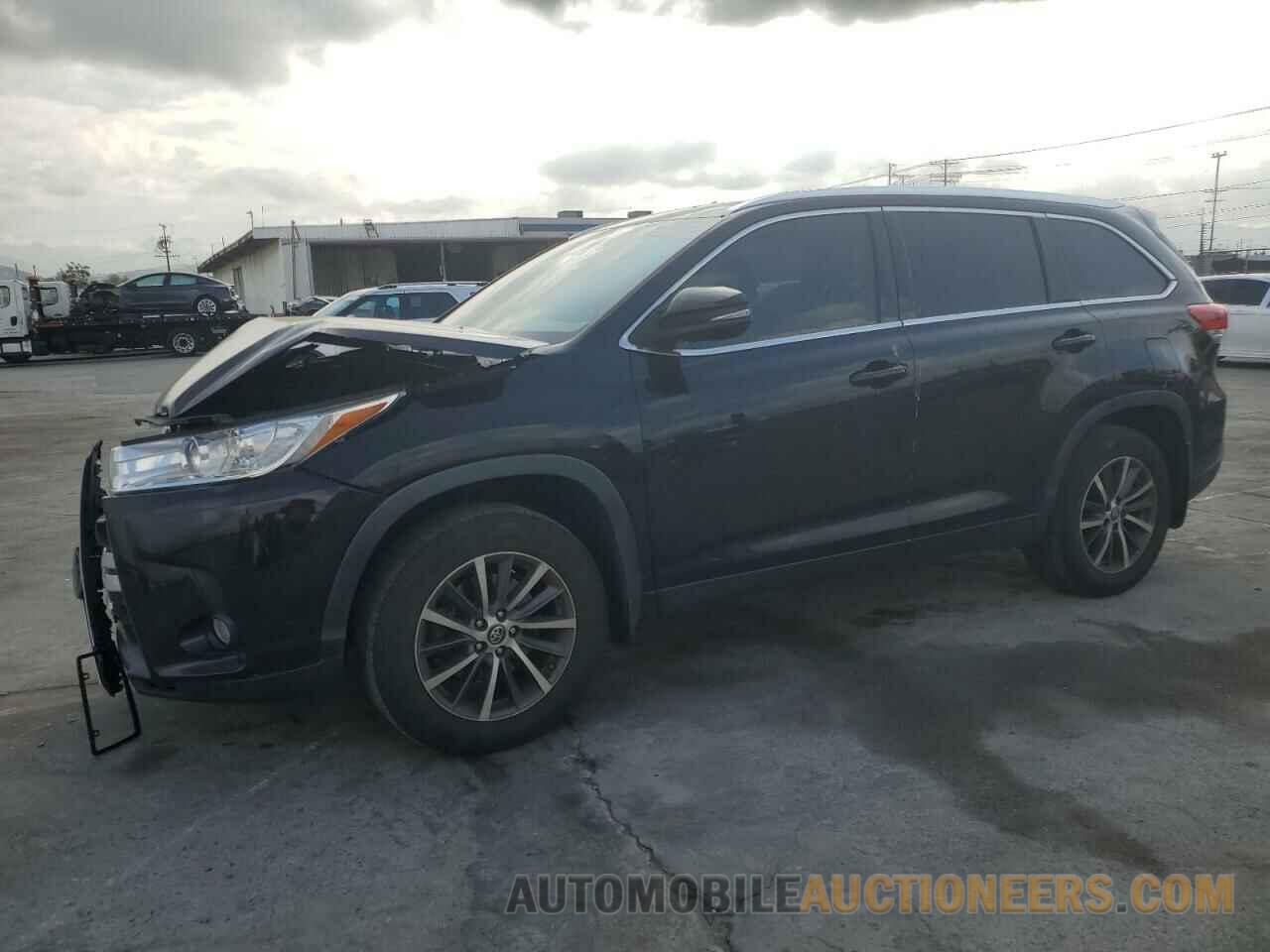 5TDJZRFH2KS574224 TOYOTA HIGHLANDER 2019