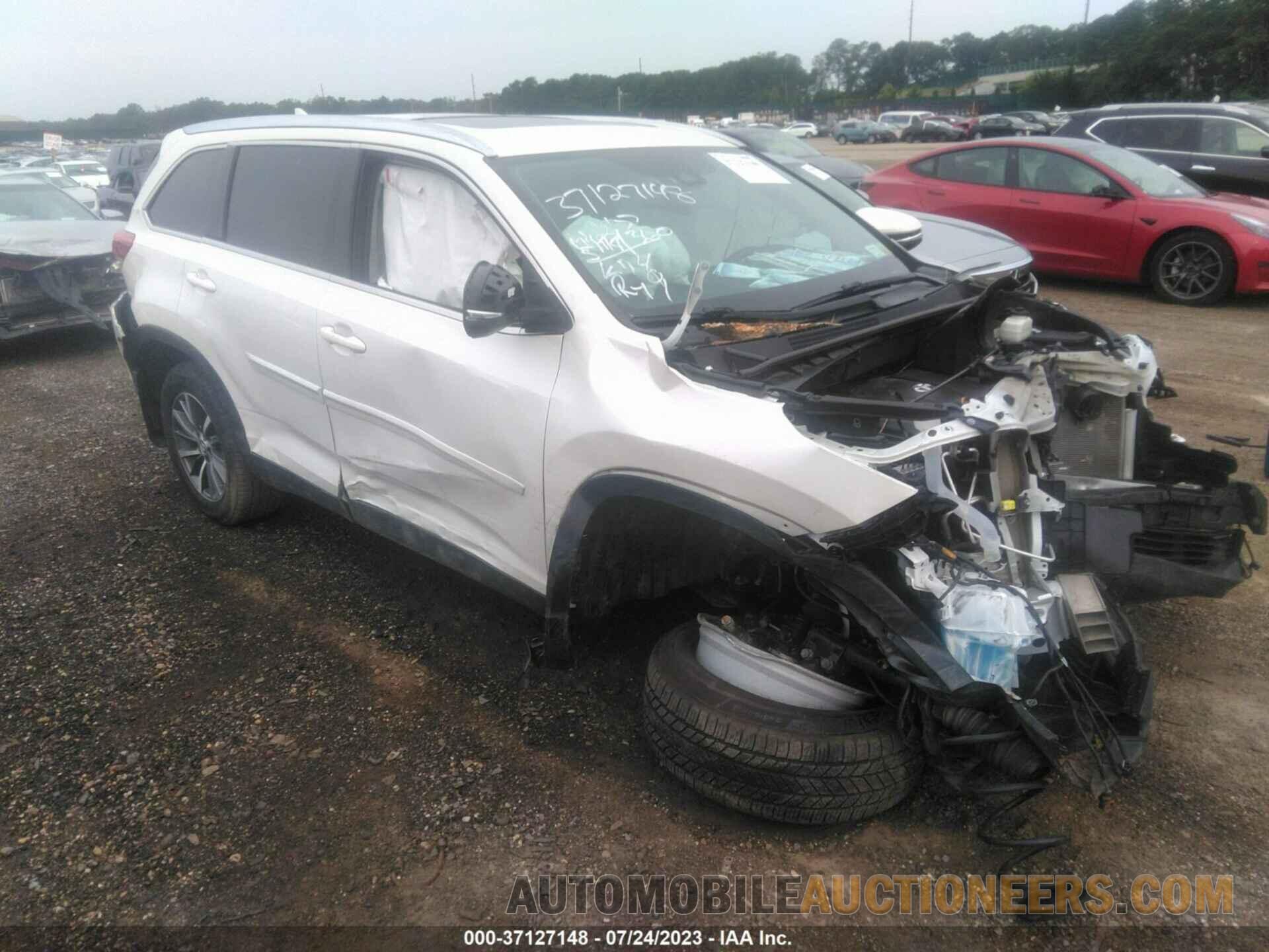 5TDJZRFH2KS598894 TOYOTA HIGHLANDER 2019