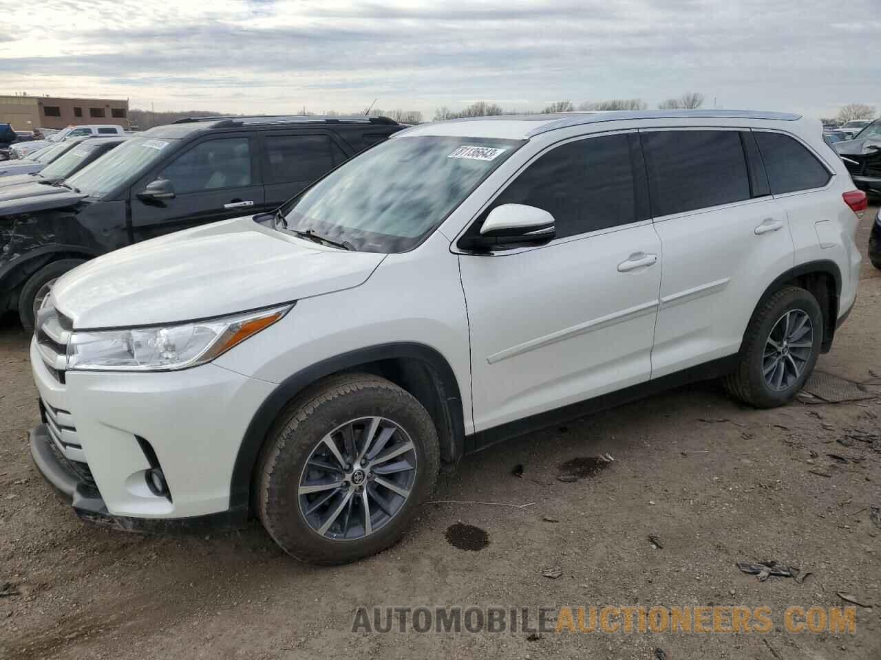 5TDJZRFH2KS601261 TOYOTA HIGHLANDER 2019