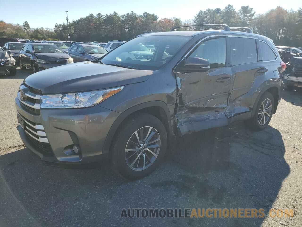 5TDJZRFH2KS617668 TOYOTA HIGHLANDER 2019