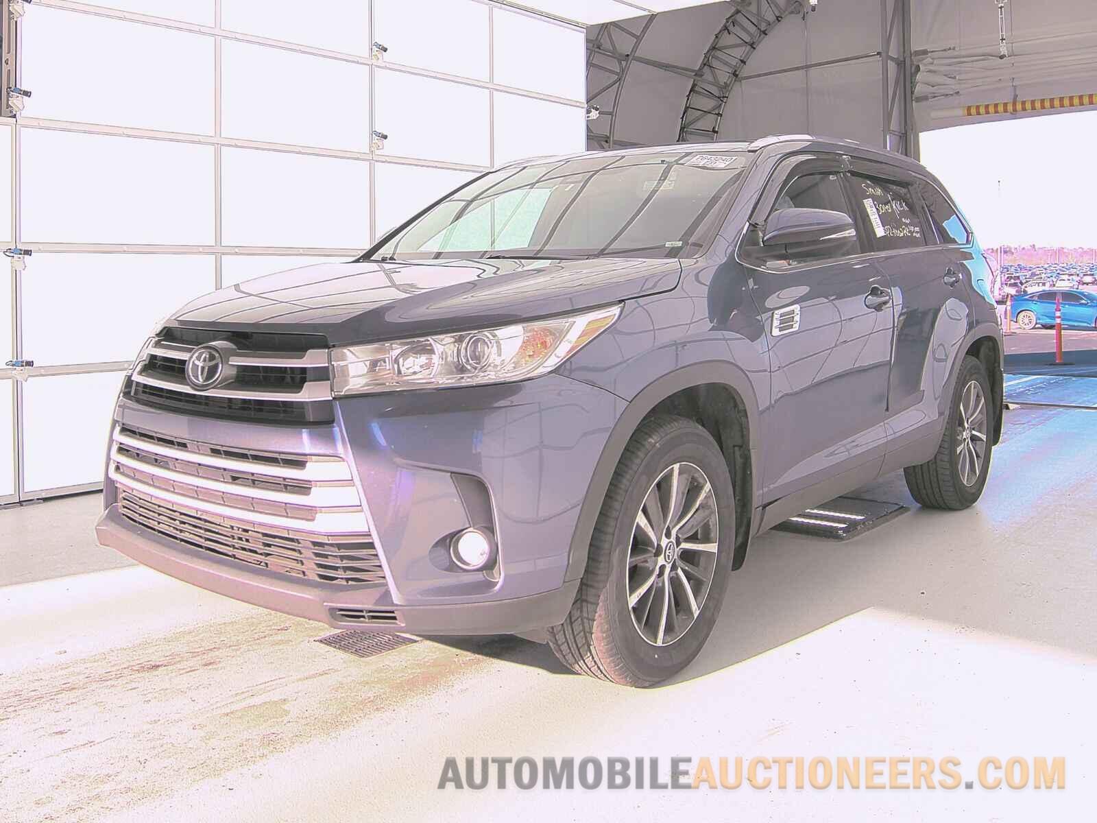 5TDJZRFH2KS722730 Toyota Highlander 2019