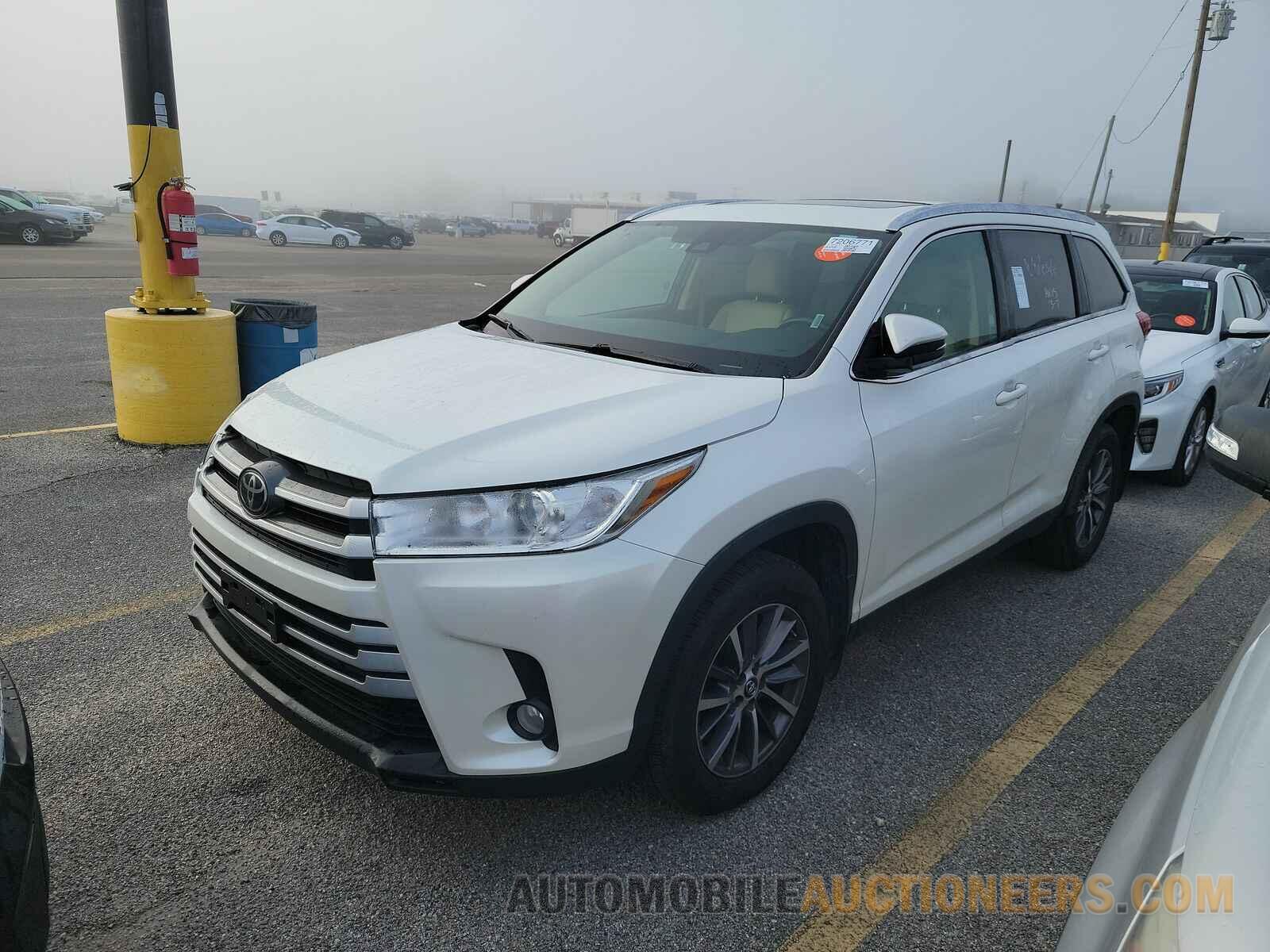 5TDJZRFH2KS924533 Toyota Highlander 2019