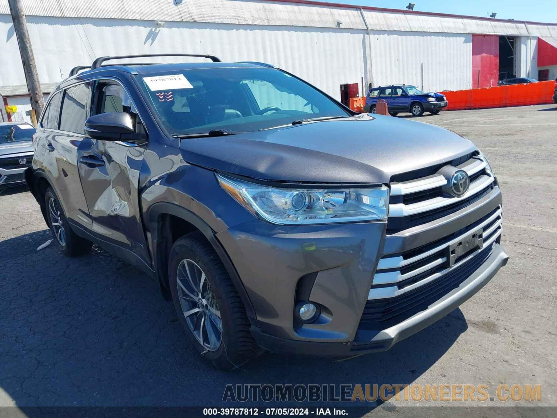 5TDJZRFH2KS949495 TOYOTA HIGHLANDER 2019