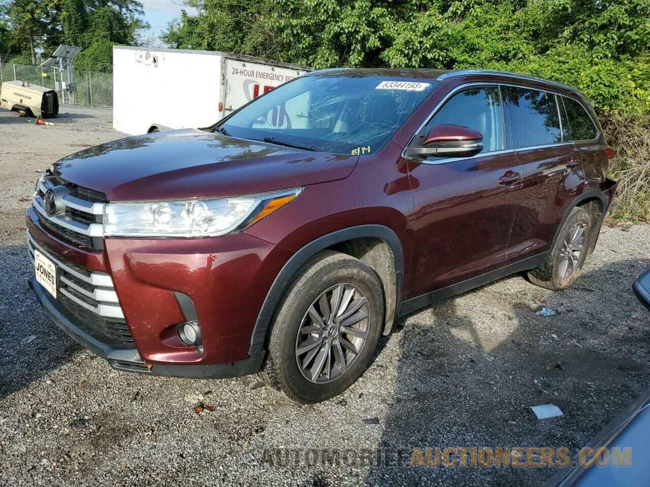 5TDJZRFH2KS976132 TOYOTA HIGHLANDER 2019