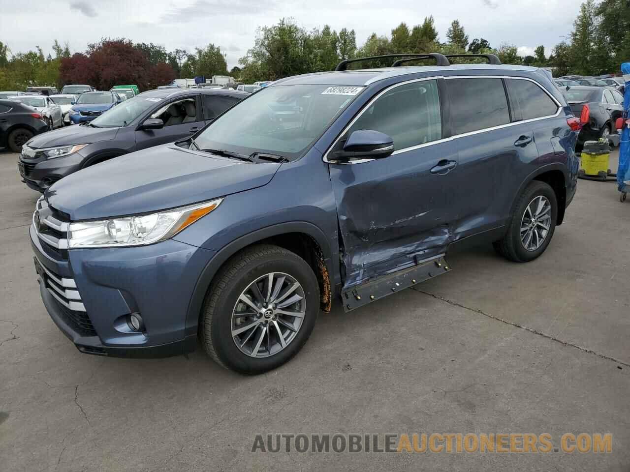 5TDJZRFH2KS986742 TOYOTA HIGHLANDER 2019