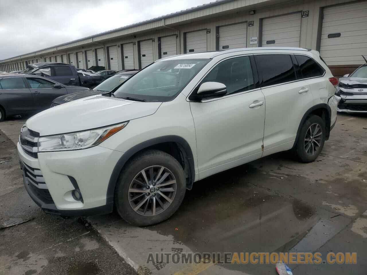 5TDJZRFH3HS364112 TOYOTA HIGHLANDER 2017