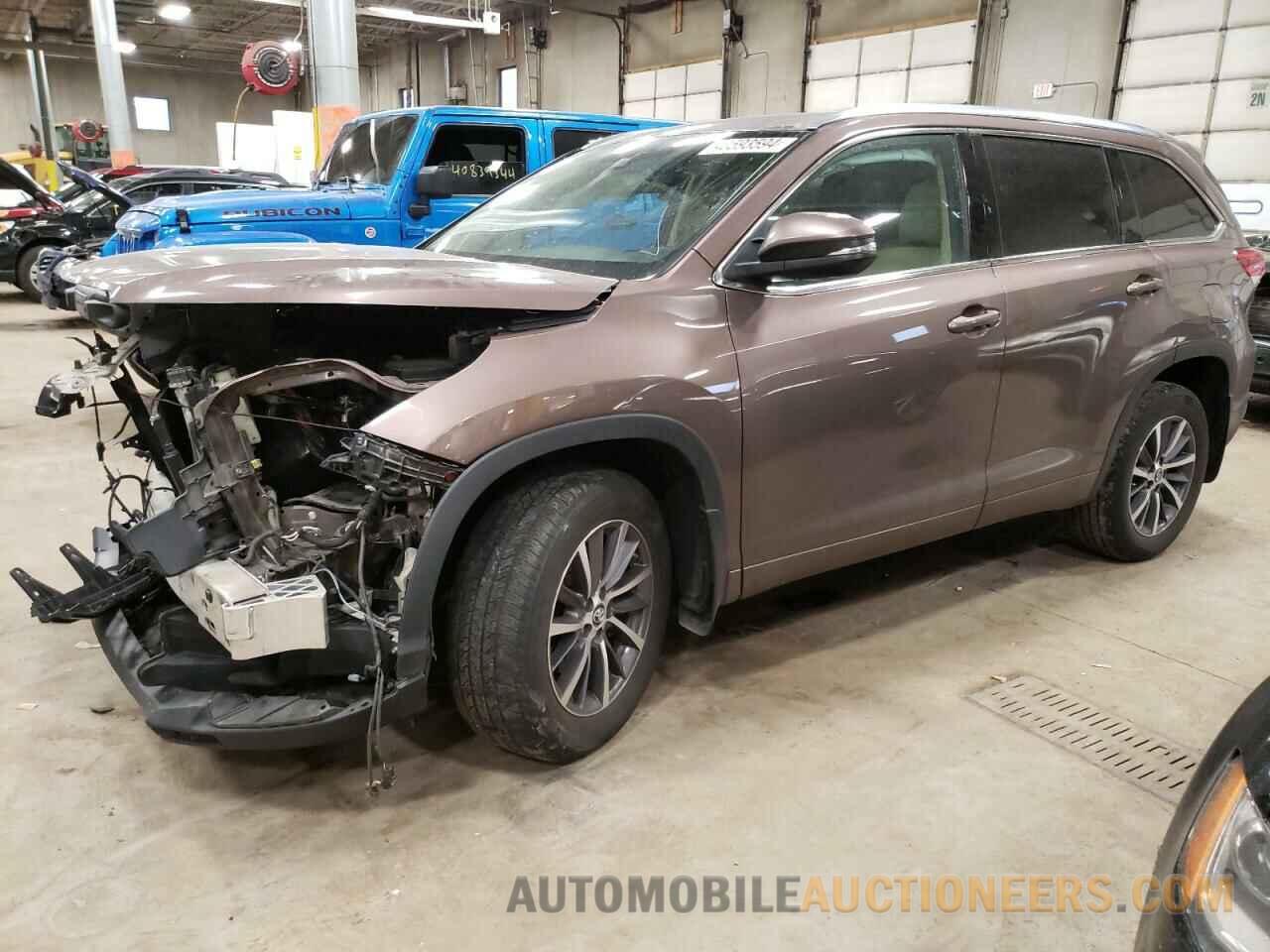 5TDJZRFH3HS366636 TOYOTA HIGHLANDER 2017