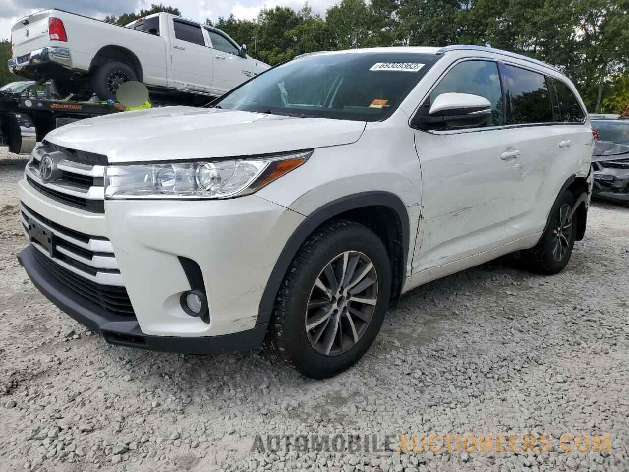 5TDJZRFH3HS372629 TOYOTA HIGHLANDER 2017