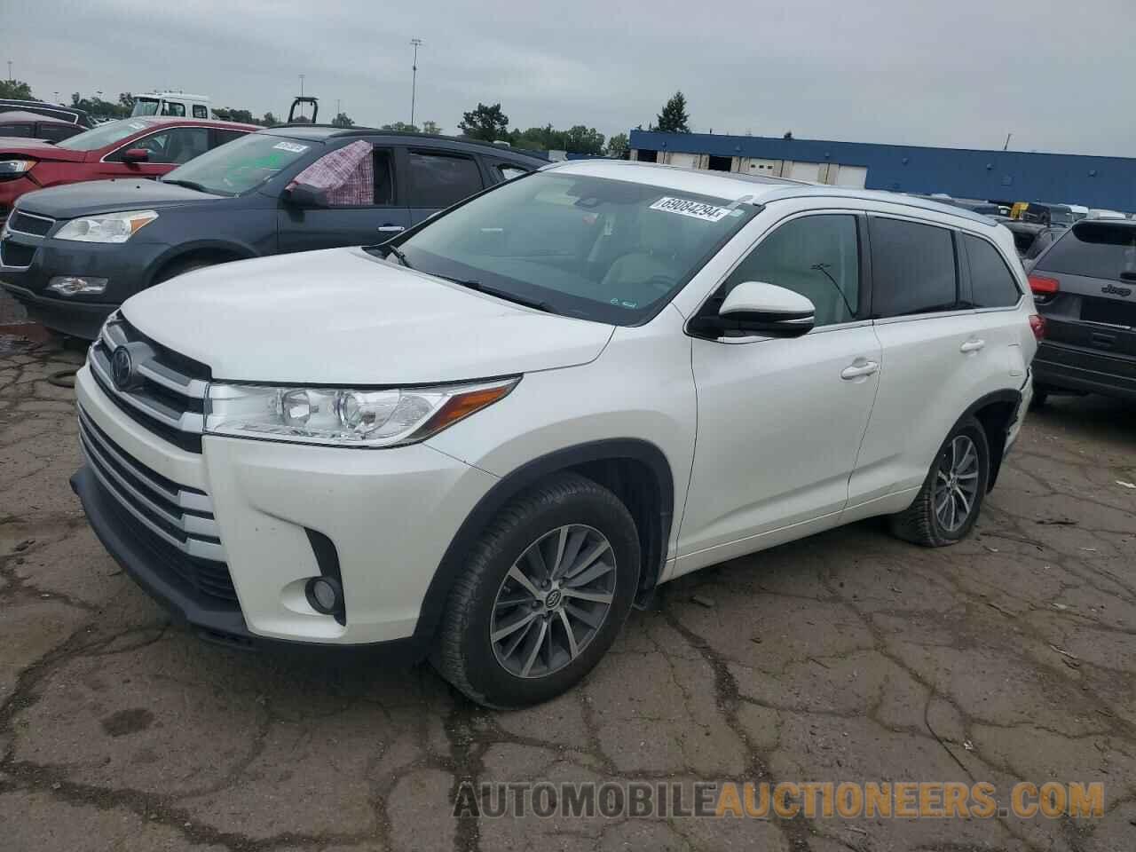 5TDJZRFH3HS405211 TOYOTA HIGHLANDER 2017