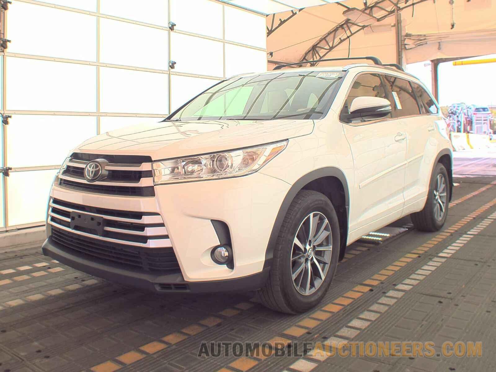 5TDJZRFH3HS511089 Toyota Highlander 2017