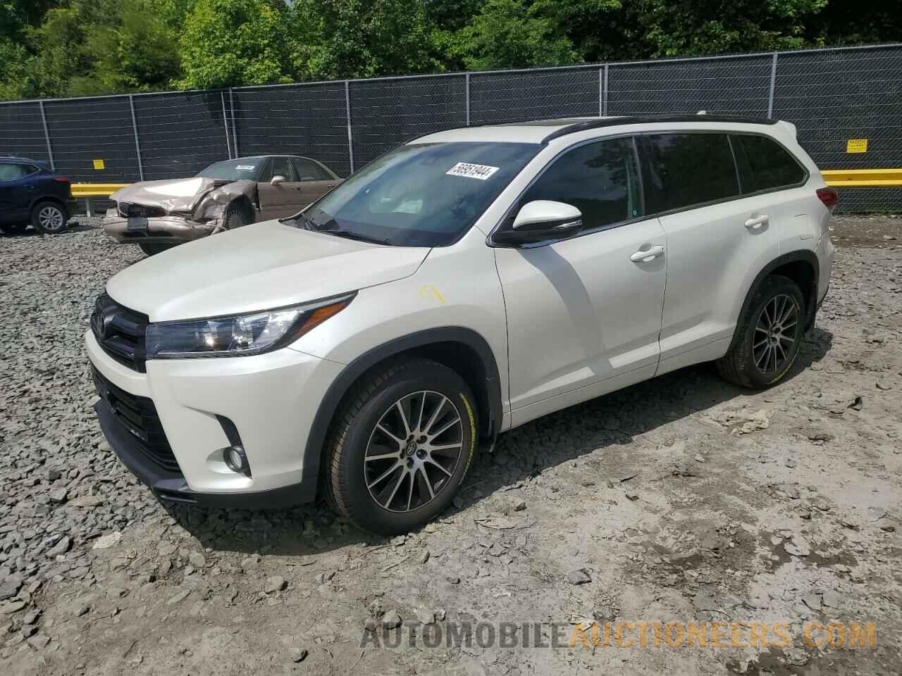 5TDJZRFH3HS519810 TOYOTA HIGHLANDER 2017