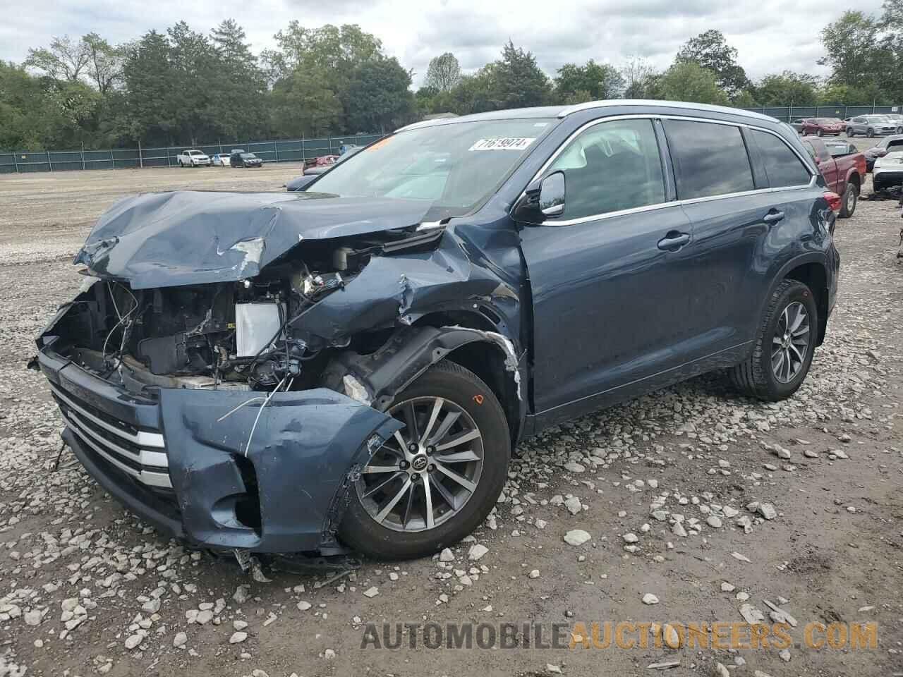 5TDJZRFH3JS496115 TOYOTA HIGHLANDER 2018