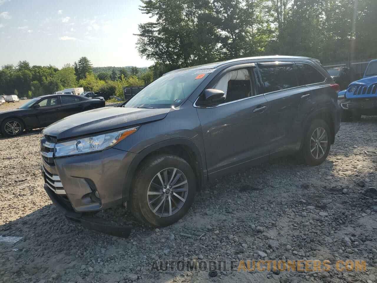 5TDJZRFH3JS524091 TOYOTA HIGHLANDER 2018