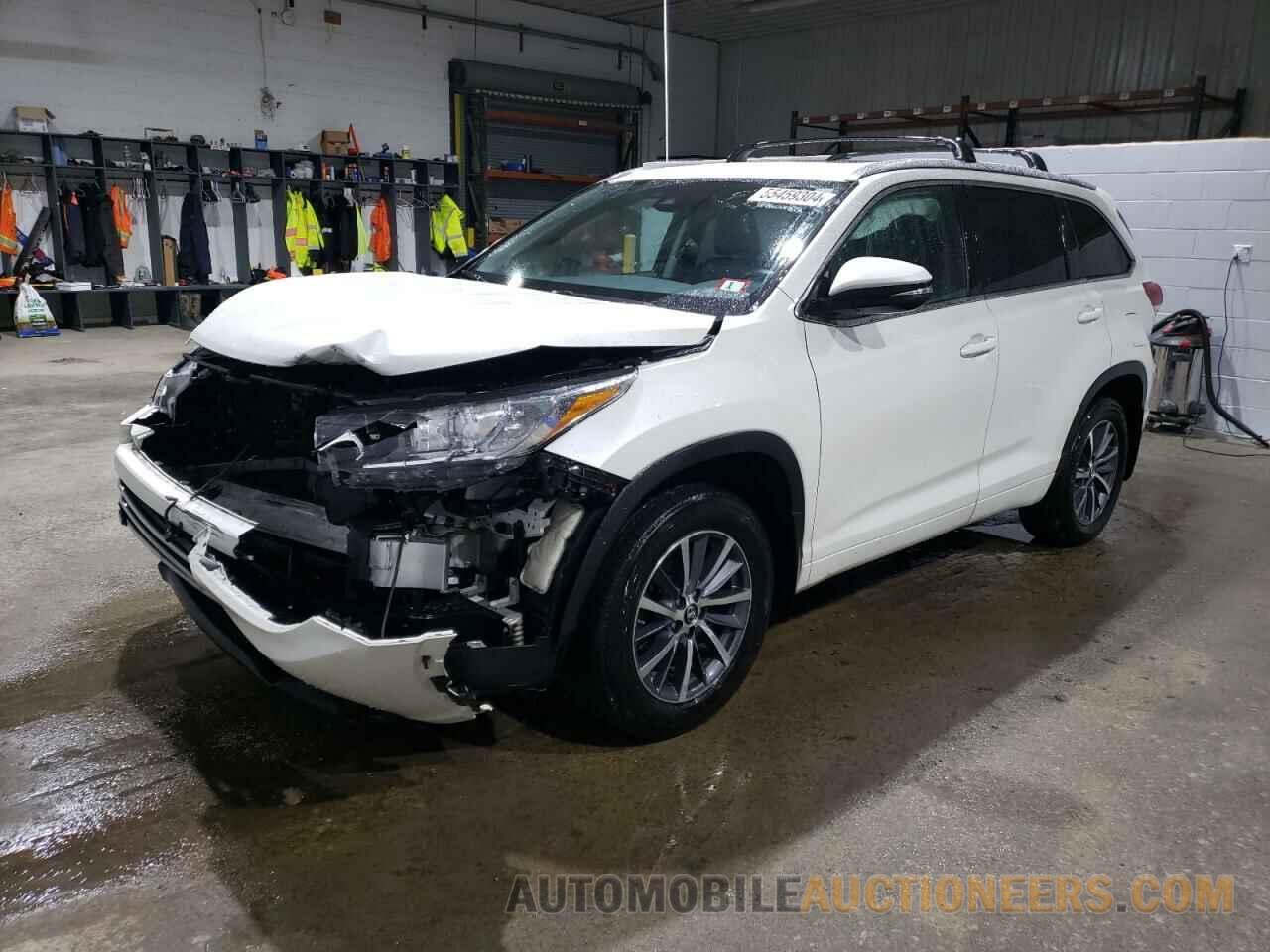 5TDJZRFH3JS524902 TOYOTA HIGHLANDER 2018