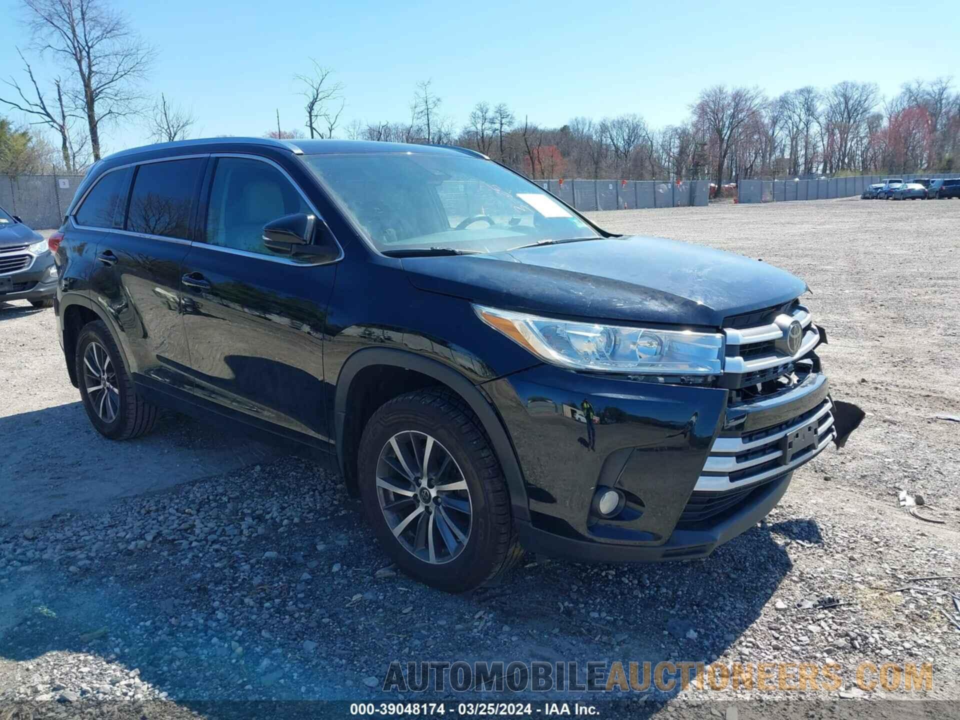 5TDJZRFH3JS528870 TOYOTA HIGHLANDER 2018