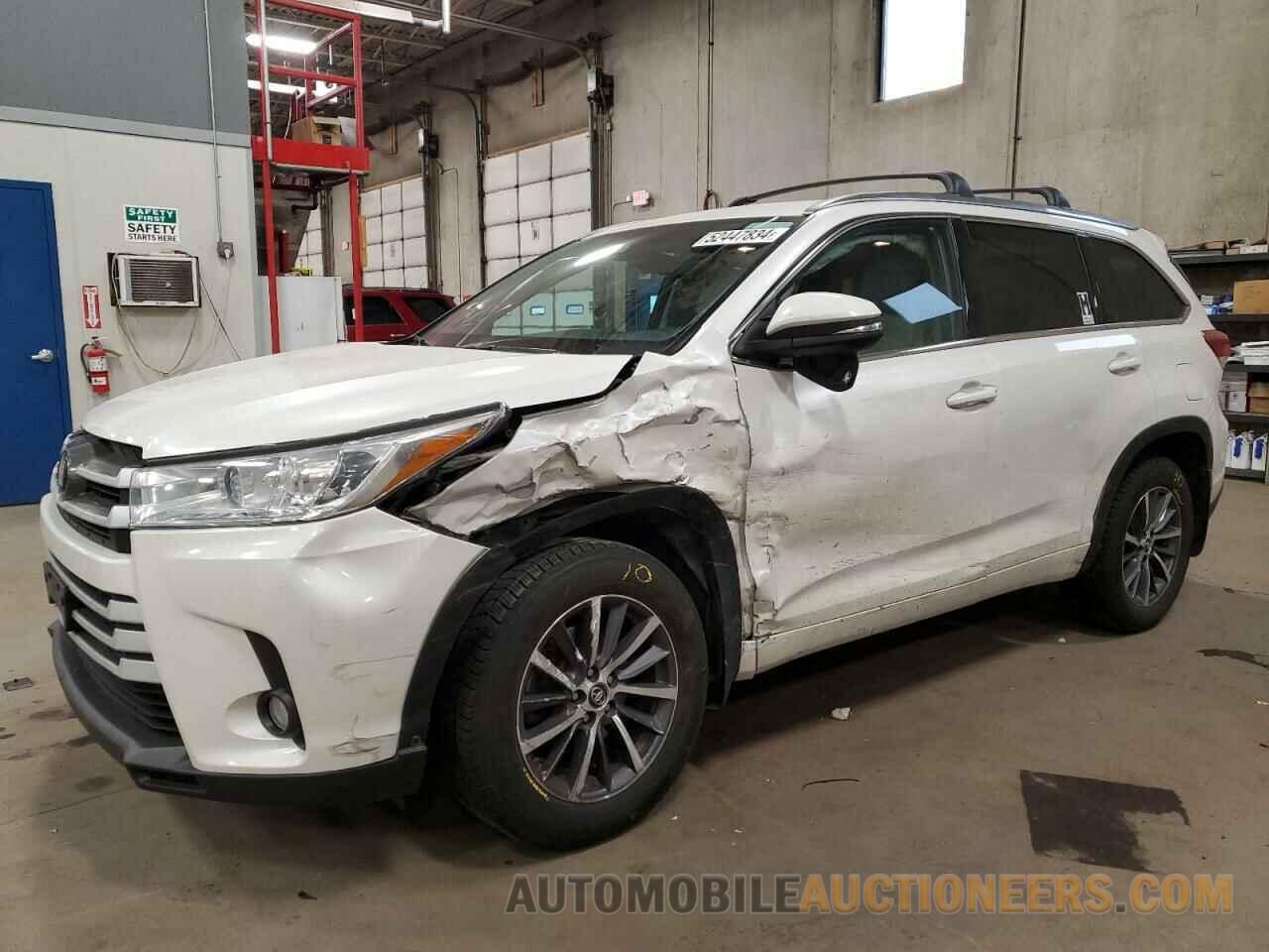 5TDJZRFH3JS530960 TOYOTA HIGHLANDER 2018