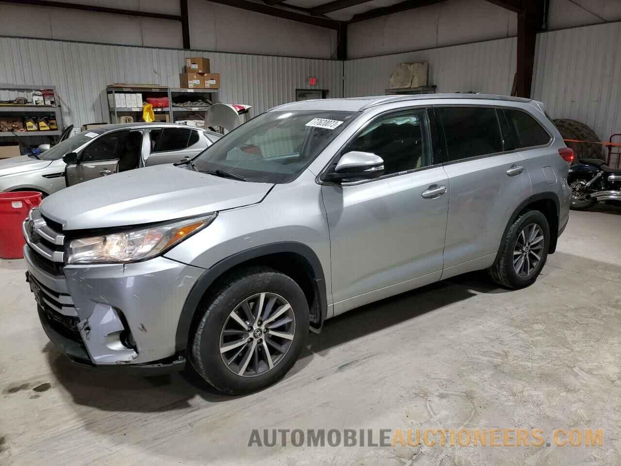 5TDJZRFH3JS535379 TOYOTA HIGHLANDER 2018