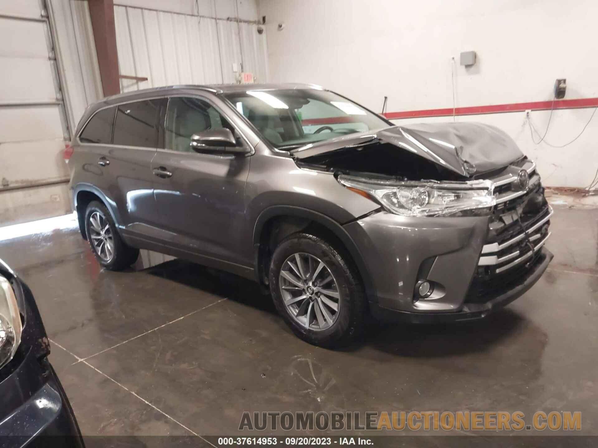 5TDJZRFH3JS540582 TOYOTA HIGHLANDER 2018