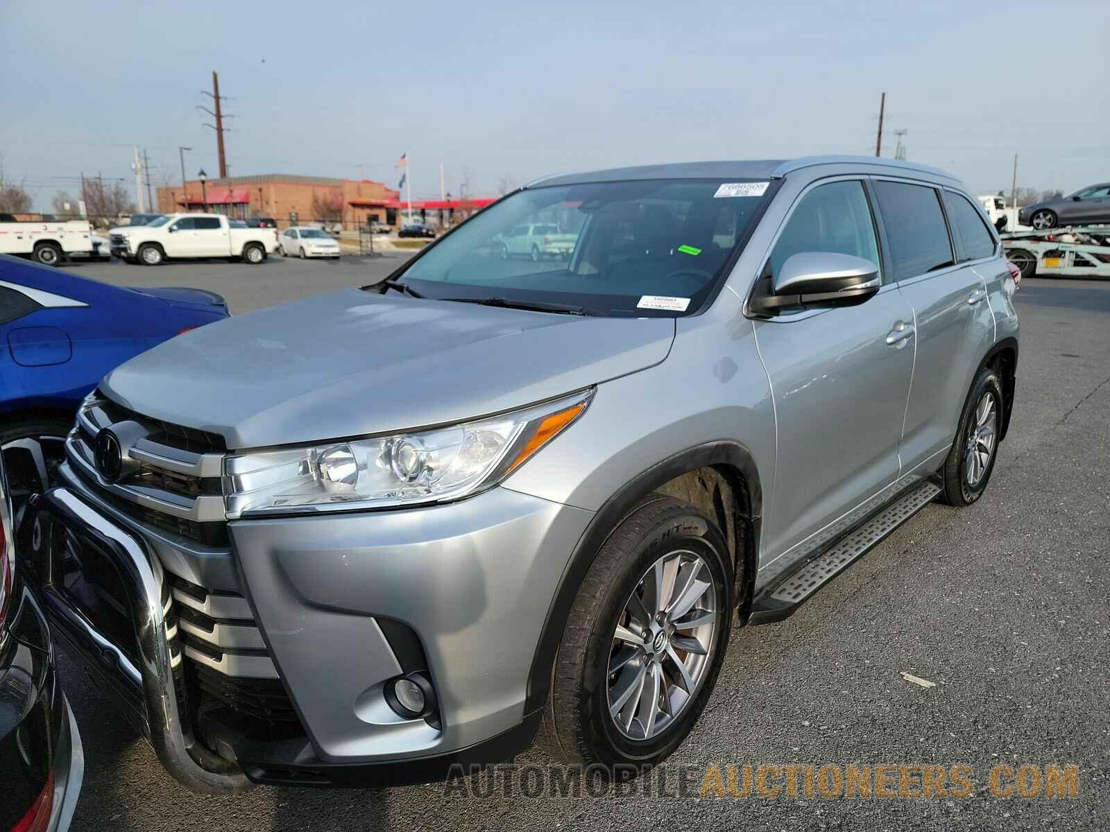 5TDJZRFH3JS546415 Toyota Highlander 2018