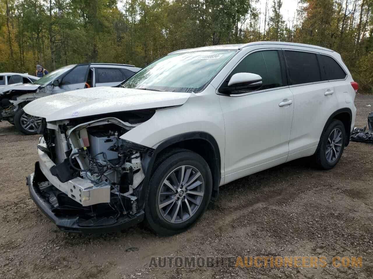 5TDJZRFH3JS548066 TOYOTA HIGHLANDER 2018