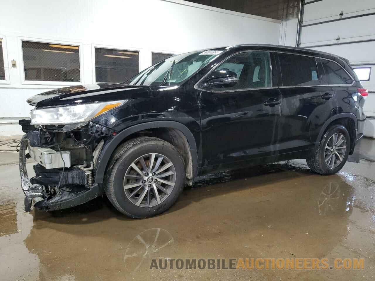 5TDJZRFH3JS548469 TOYOTA HIGHLANDER 2018