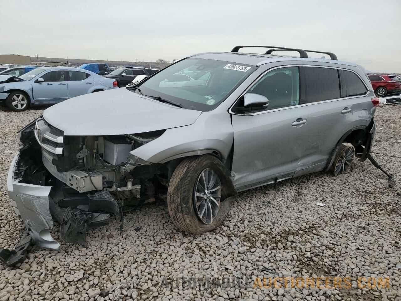 5TDJZRFH3JS549881 TOYOTA HIGHLANDER 2018