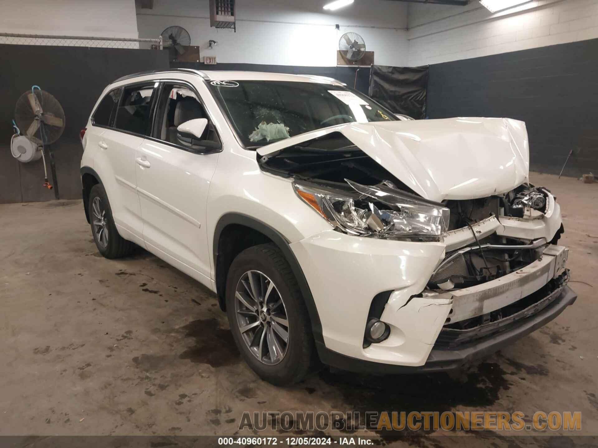 5TDJZRFH3JS553509 TOYOTA HIGHLANDER 2018