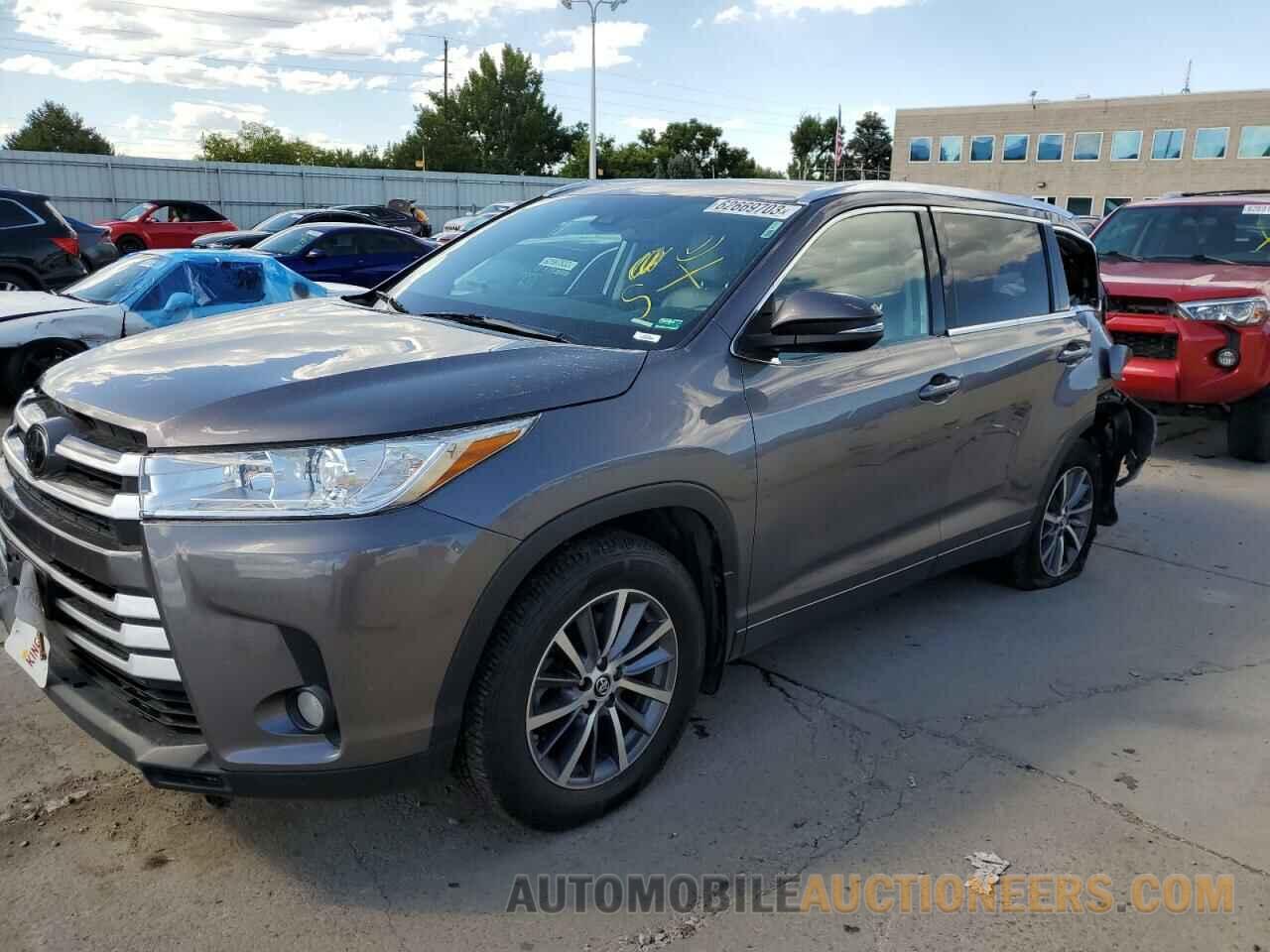 5TDJZRFH3JS556989 TOYOTA HIGHLANDER 2018