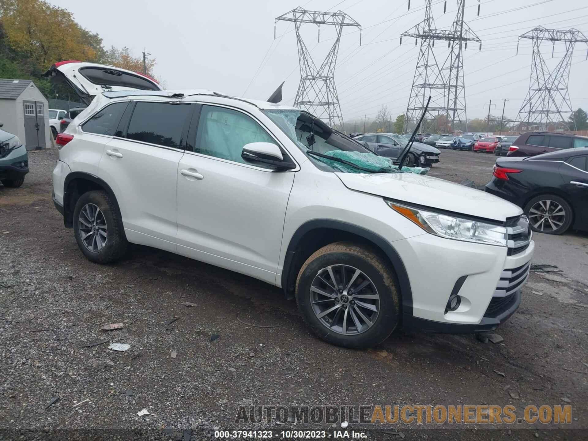 5TDJZRFH3JS559553 TOYOTA HIGHLANDER 2018