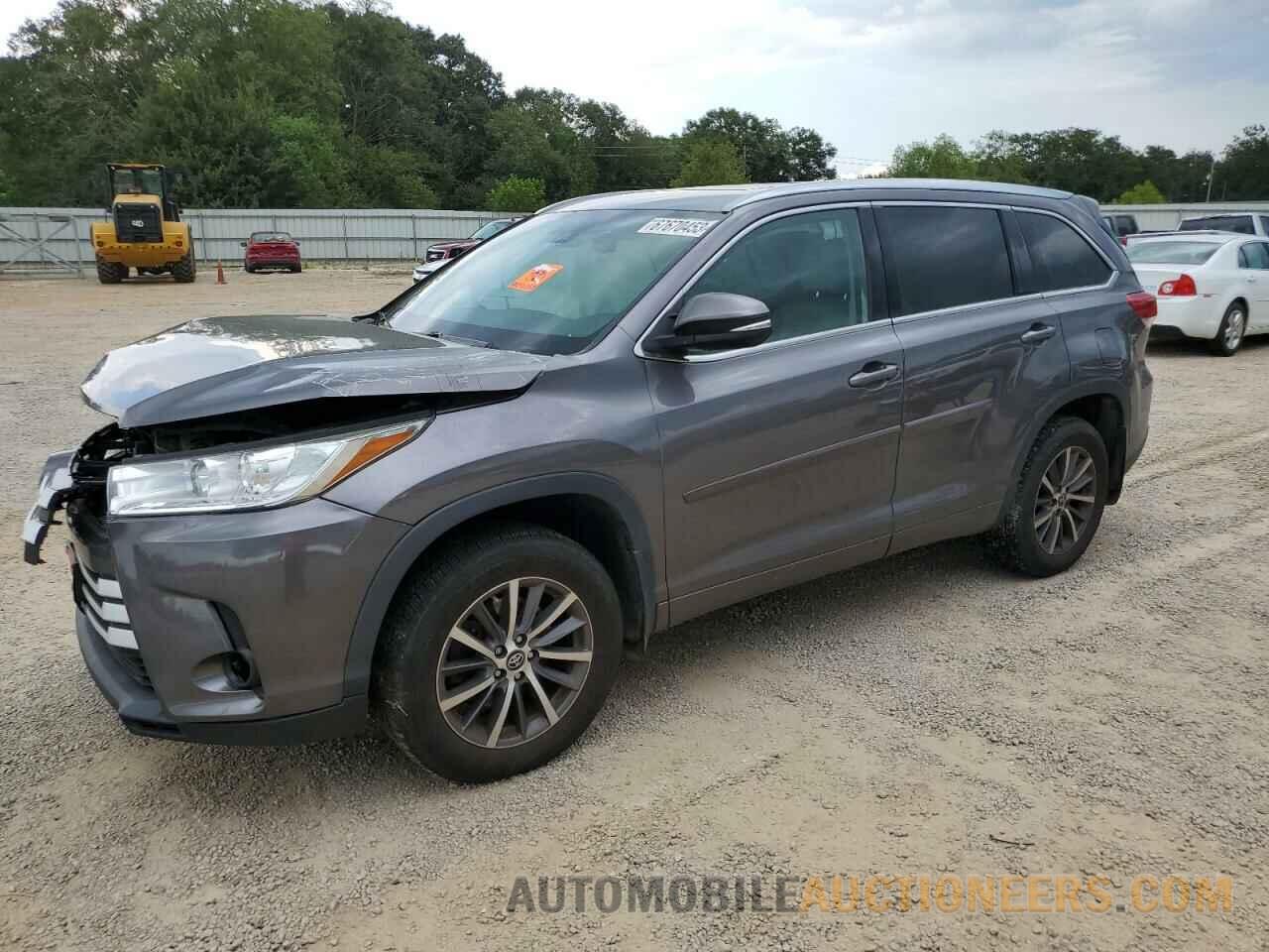 5TDJZRFH3JS806988 TOYOTA HIGHLANDER 2018