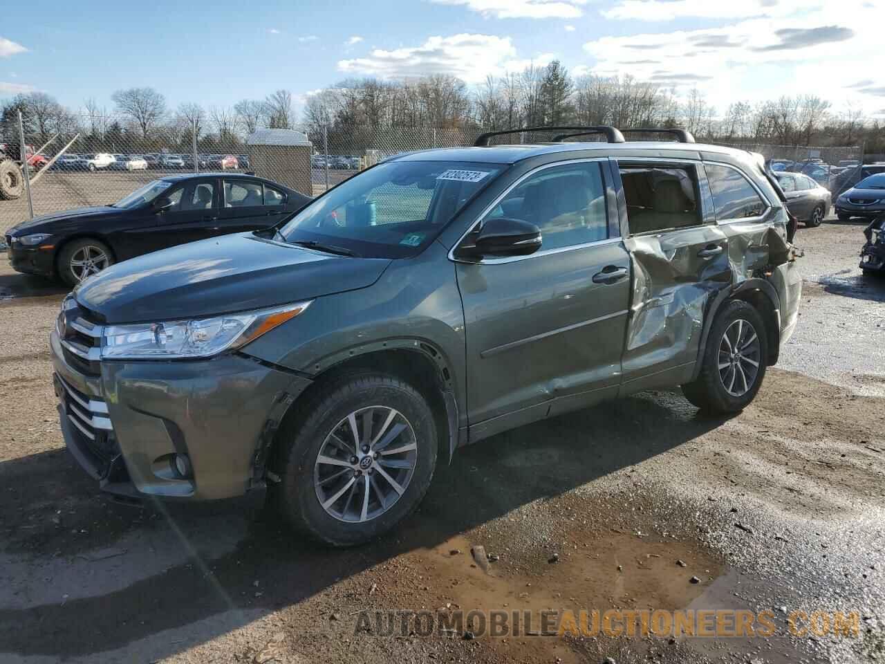 5TDJZRFH3JS826531 TOYOTA HIGHLANDER 2018