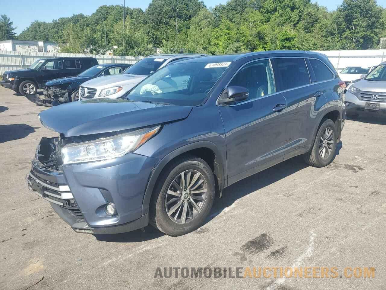 5TDJZRFH3JS832491 TOYOTA HIGHLANDER 2018