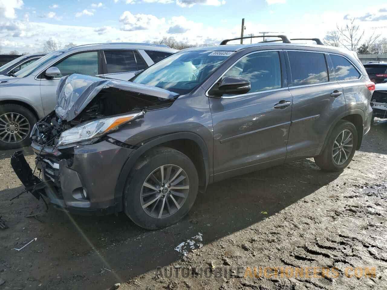 5TDJZRFH3JS835312 TOYOTA HIGHLANDER 2018