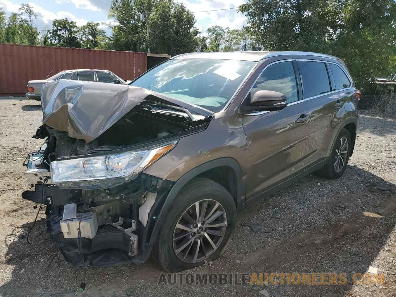 5TDJZRFH3JS899091 TOYOTA HIGHLANDER 2018