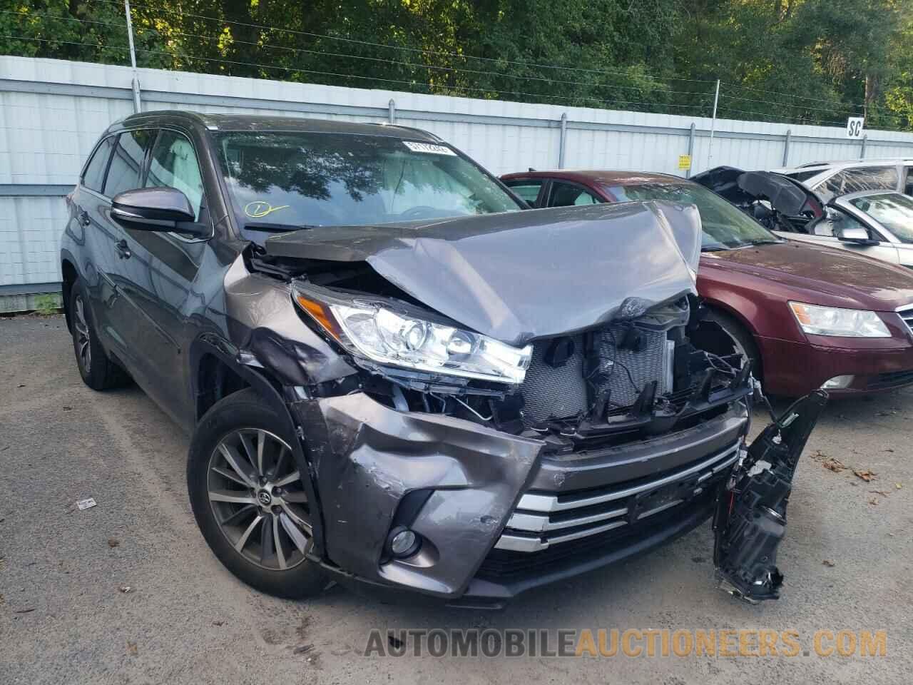 5TDJZRFH3JS901549 TOYOTA HIGHLANDER 2018