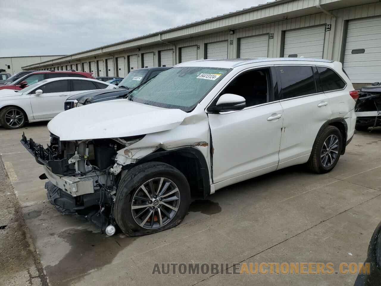 5TDJZRFH3JS905309 TOYOTA HIGHLANDER 2018