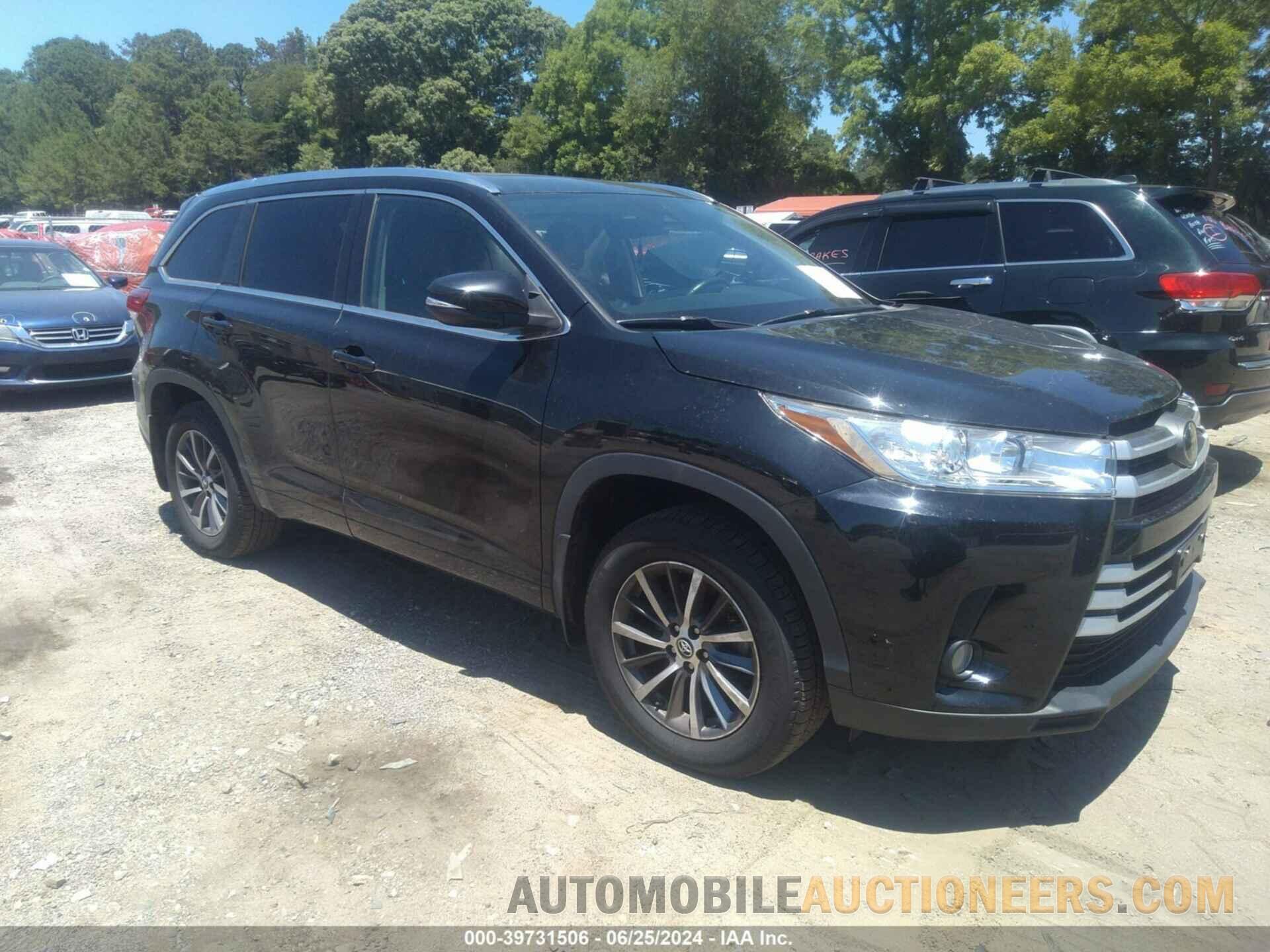 5TDJZRFH3JS906024 TOYOTA HIGHLANDER 2018