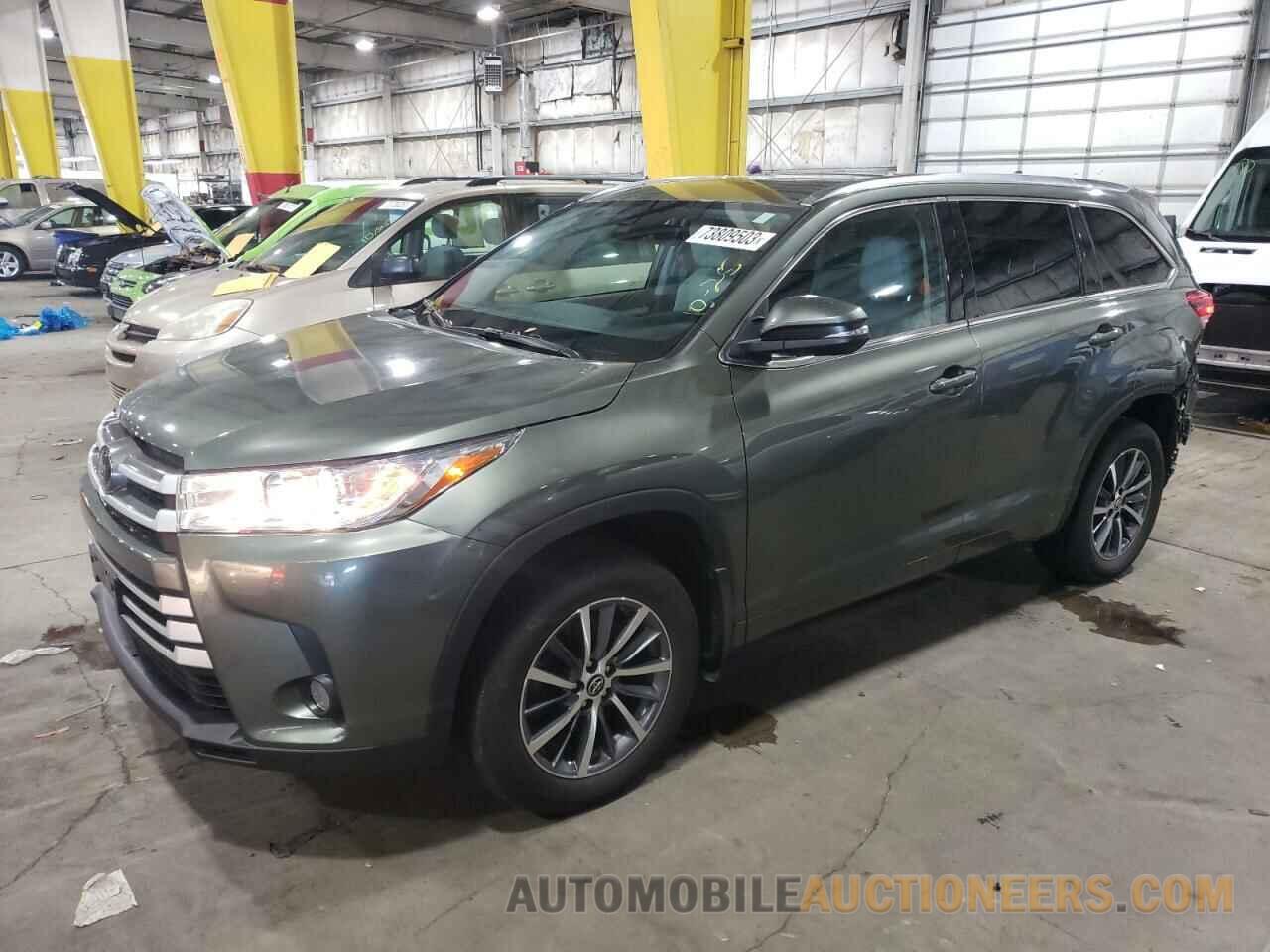 5TDJZRFH3JS912583 TOYOTA HIGHLANDER 2018