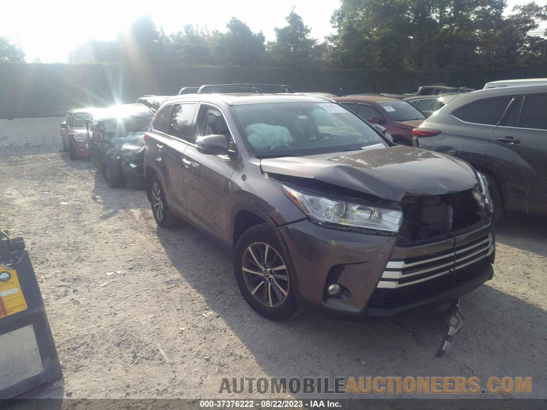 5TDJZRFH3KS564690 TOYOTA HIGHLANDER 2019